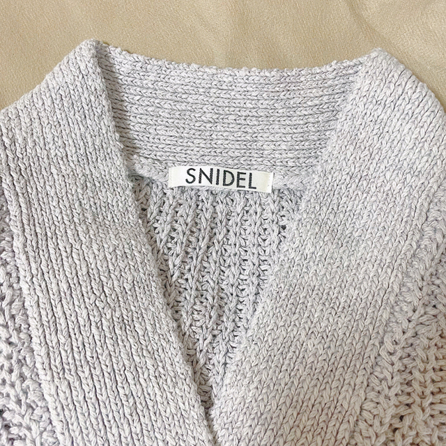 SNIDEL(スナイデル)の【最終値下げ】SNIDEL 21ss ローゲージニットカーデ レディースのトップス(カーディガン)の商品写真