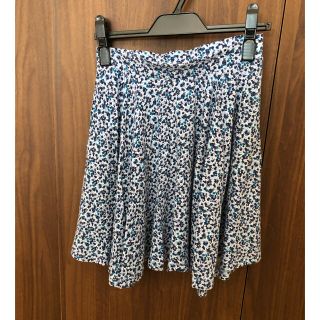 ユニクロ(UNIQLO)の☆フレアスカート　ユニクロ(ひざ丈スカート)