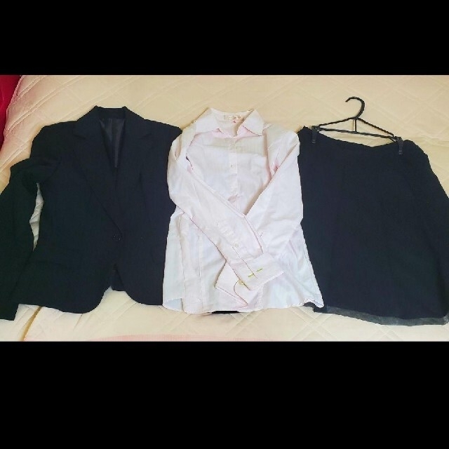黒のスーツ、ワイシャツセット レディースのフォーマル/ドレス(スーツ)の商品写真