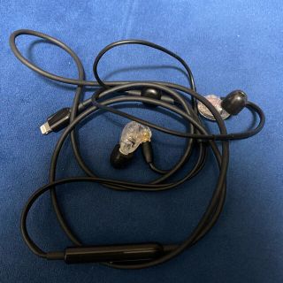 アイフォーン(iPhone)のnoku様専用 SHURE ライトニング端子イヤフォン SE215付き(ヘッドフォン/イヤフォン)