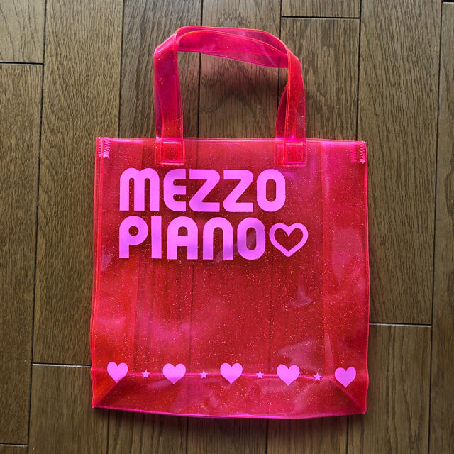 mezzo piano(メゾピアノ)のメゾピアノ　ノベルティ　ピンククリアバック💗お値下げしました♬ キッズ/ベビー/マタニティのこども用バッグ(トートバッグ)の商品写真