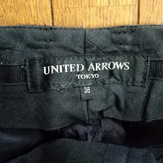 UNITED ARROWS(ユナイテッドアローズ)のネイビーのウールパンツ レディースのパンツ(カジュアルパンツ)の商品写真