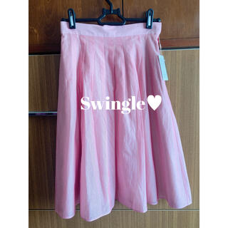スウィングル(Swingle)のswingle 新品未使用タグ付き　赤白ストライプ膝丈スカート(ひざ丈スカート)