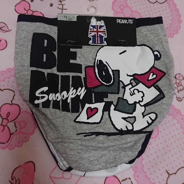 SNOOPY(スヌーピー)のしゃけ様専用140cm スヌーピー パンツ 2枚組 キッズ/ベビー/マタニティのキッズ服女の子用(90cm~)(下着)の商品写真