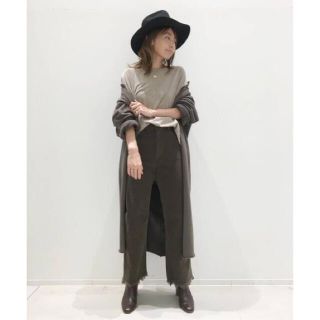 アパルトモンドゥーズィエムクラス(L'Appartement DEUXIEME CLASSE)のUPPER HIGHTS  TAYLOR  CORDUROY DENIM(カジュアルパンツ)