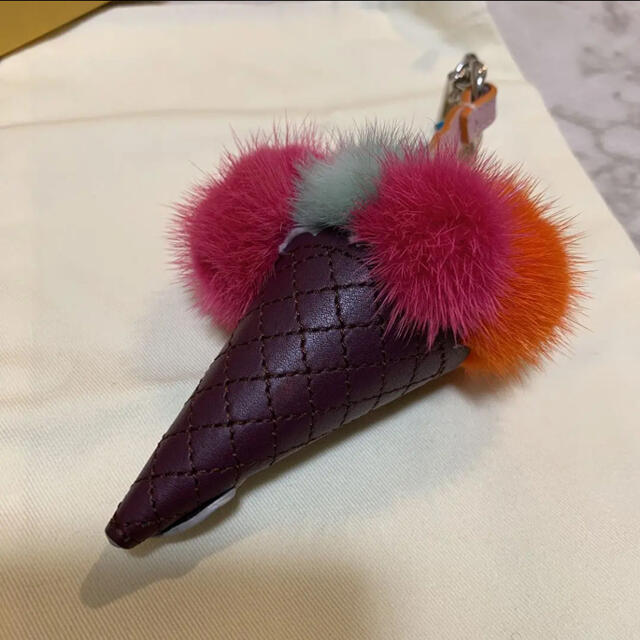 FENDI★アイスクリームチャーム 4