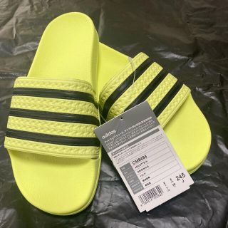 アディダス(adidas)のアディダス　アディレッタ　新品‼️(サンダル)