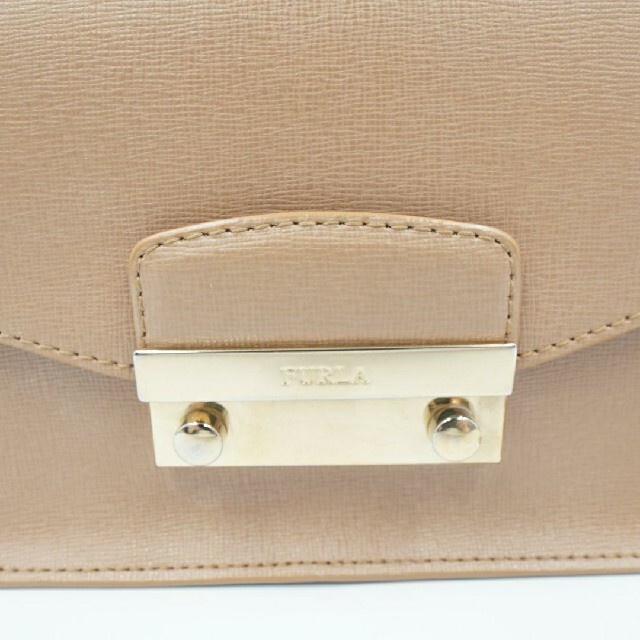 Furla(フルラ)の美品 FURLA フルラ メトロポリス ミニ チェーン ショルダーバック レディースのバッグ(ショルダーバッグ)の商品写真