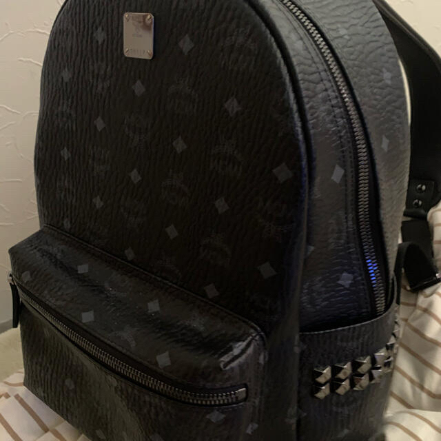 高評価の贈り物 MCM スタッズリュックMサイズ リュック+バックパック