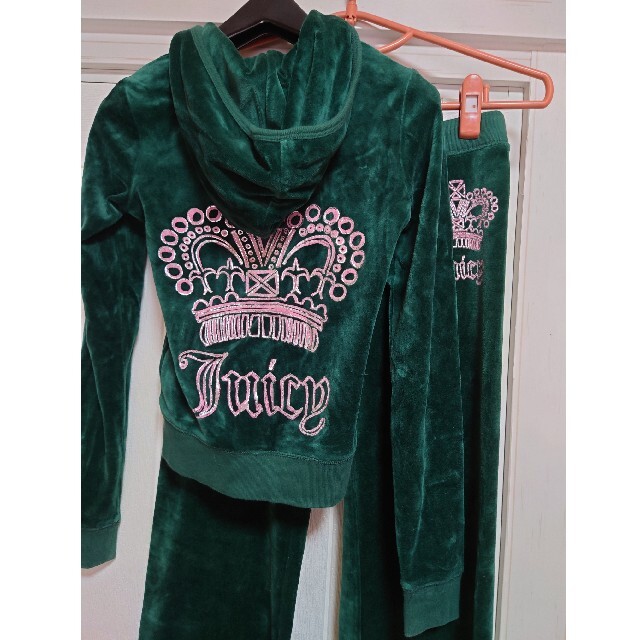 Juicy Couture(ジューシークチュール)のJUICY COUTURE  ジューシークチュール ベロア セットアップ パーカ レディースのルームウェア/パジャマ(ルームウェア)の商品写真