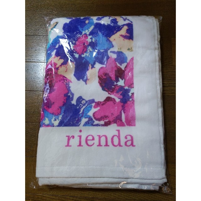 rienda(リエンダ)のrienda　ビーチタオル レディースの水着/浴衣(その他)の商品写真