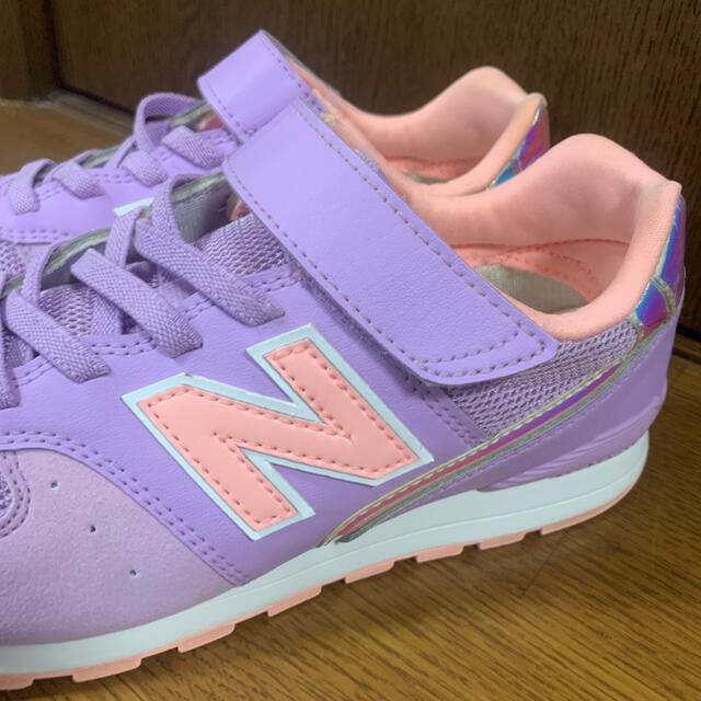 New Balance(ニューバランス)のニューバランス 996 スニーカー 美品　23.5cm キッズ/ベビー/マタニティのキッズ靴/シューズ(15cm~)(スニーカー)の商品写真