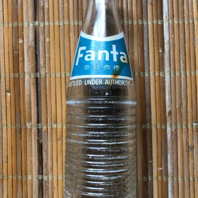 コカ・コーラ - ファンタ 空き瓶 200ml レトロの通販 by shiba コカ・コーラ - ファンタ 空き瓶 200ml レトロの通販 by shiba