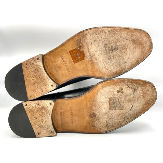 Santoni(サントーニ)の美品！　MAGNANNI　マグナーニ　Uチップ　黒　EU44　28.0〜28.5 メンズの靴/シューズ(ドレス/ビジネス)の商品写真