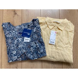 ユニクロ(UNIQLO)の【新品未使用】ユニクロ ギャザー花柄ブラウスサンダーソン＆リネンブラウスSサイズ(シャツ/ブラウス(長袖/七分))