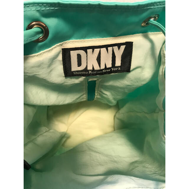 DKNY(ダナキャランニューヨーク)のDKNYリュック　オールド レディースのバッグ(リュック/バックパック)の商品写真