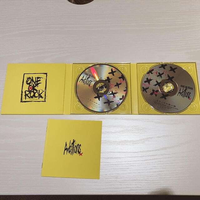 ONE OK ROCK(ワンオクロック)のONE OK ROCK Ambitions CD DVD エンタメ/ホビーのDVD/ブルーレイ(ミュージック)の商品写真