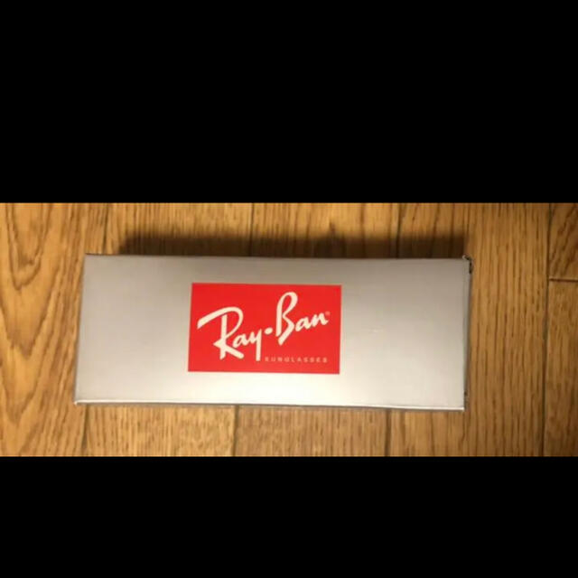 Ray-Ban(レイバン)のレイバンサングラス　新品 メンズのファッション小物(サングラス/メガネ)の商品写真