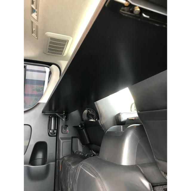 ハイエース200系 ナロー/ワイド用 折り畳みテーブル金具のみの ハイエース200系 ナロー/ワイド用 折り畳みテーブル金具のみの