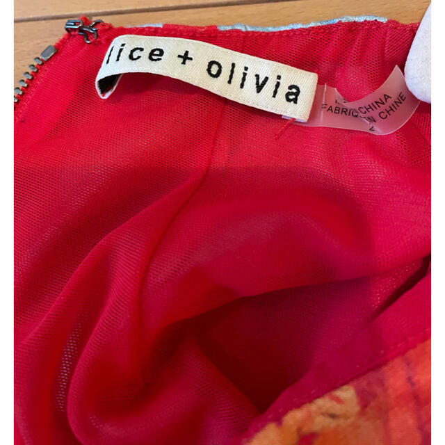 Alice+Olivia(アリスアンドオリビア)のアリス　ワンピース　Alice + Olivia  美品 レディースのワンピース(ひざ丈ワンピース)の商品写真