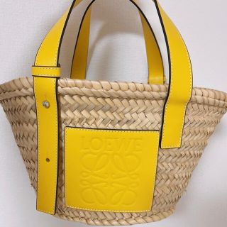 ロエベ(LOEWE)のLOEWE バスケットバッグ　スモール　かごバッグ(かごバッグ/ストローバッグ)