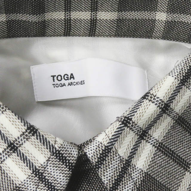 TOGA(トーガ)のTOGA トーガ 21SS 日本製 Check shirt S/S check チェックシャツ ショートスリーブ TA11-FJ070 36 グレー 半袖 TOGA ARCHIVES トップス【中古】【TOGA】 レディースのトップス(シャツ/ブラウス(半袖/袖なし))の商品写真