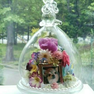 オーダーメイドアレンジメント 生花の風合い 愛犬、愛猫の写真を入れて作成します