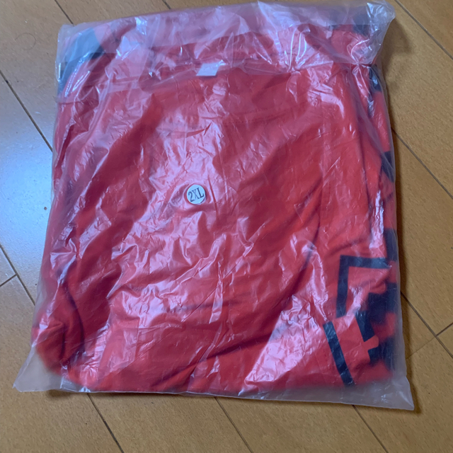 ☆かわいい☆　ロゴ入り　半袖　Tシャツ　レディース　韓国　メンズ　春夏　オーバー レディースのトップス(Tシャツ(半袖/袖なし))の商品写真