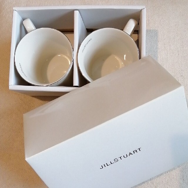 JILLSTUART(ジルスチュアート)の新品　JILLSTUART　ペアマグ インテリア/住まい/日用品のキッチン/食器(グラス/カップ)の商品写真