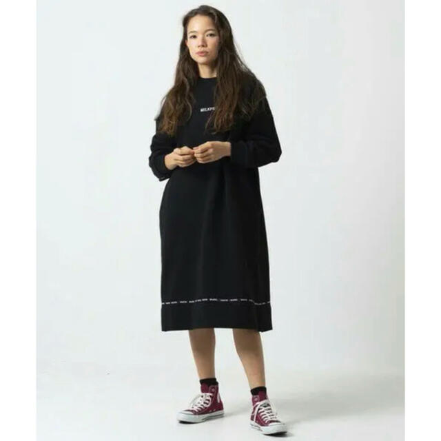 MILKFED.(ミルクフェド)のLOGO TAPE SWEAT DRESS レディースのワンピース(ひざ丈ワンピース)の商品写真