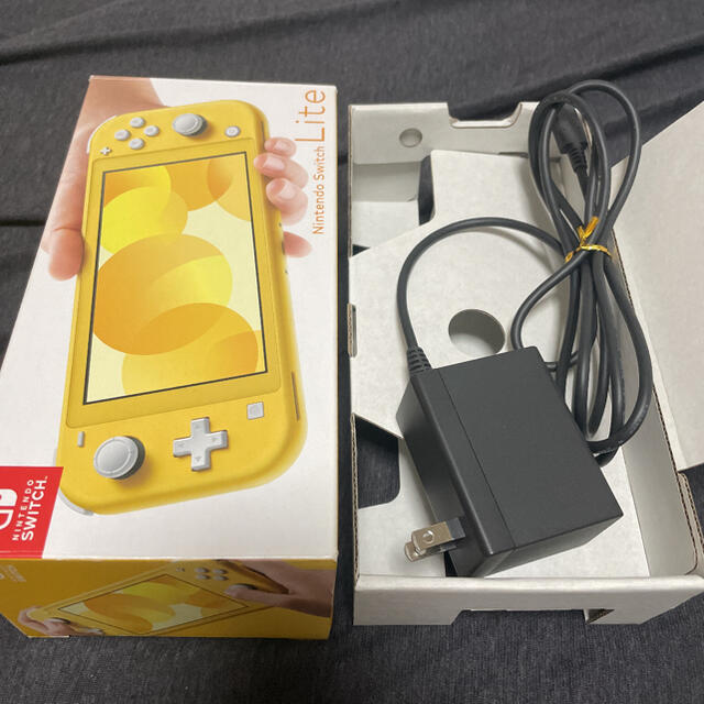 Nintendo Switch Lite イエローとゼルダの伝説セット