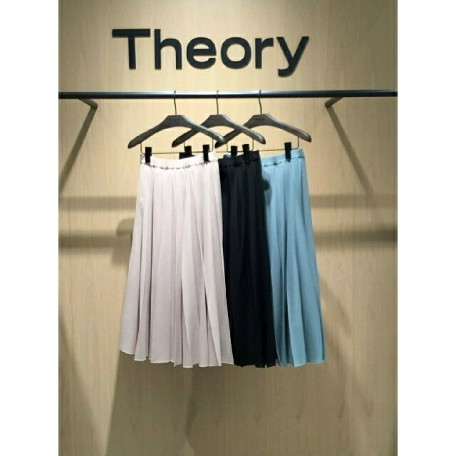 theory(セオリー)の値下げ 新品未使用 Theory 20SS プリーツスカート レディースのスカート(ロングスカート)の商品写真