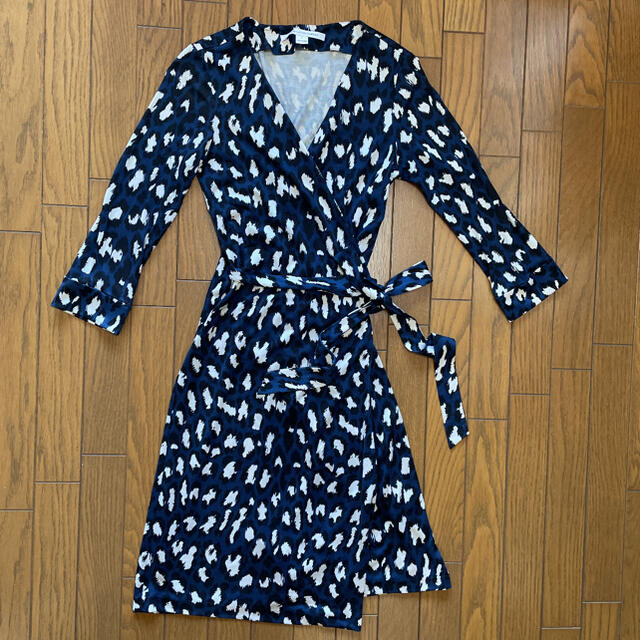 【新品】DIANE von FURSTENBERG 膝丈カシュクールワンピース