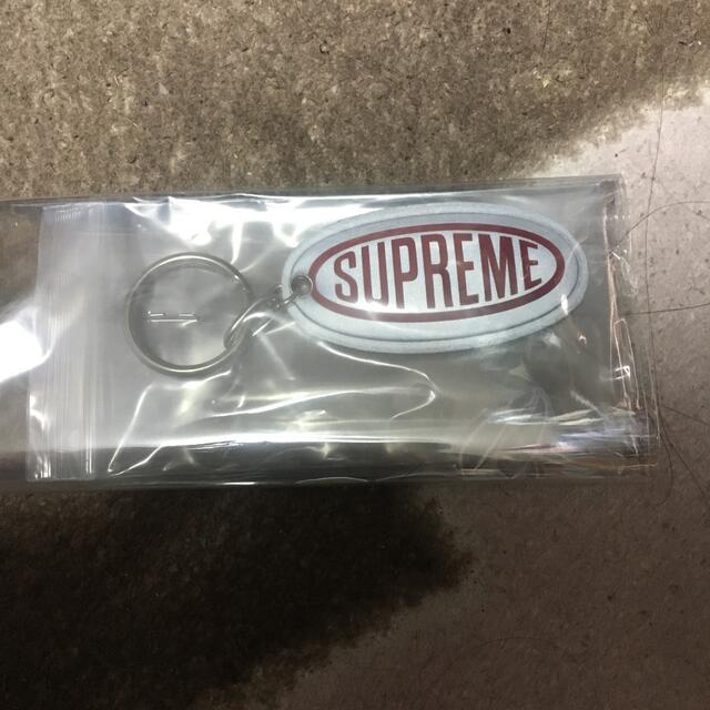 Supreme(シュプリーム)のSupreme Reflective Keychain  メンズのファッション小物(キーホルダー)の商品写真