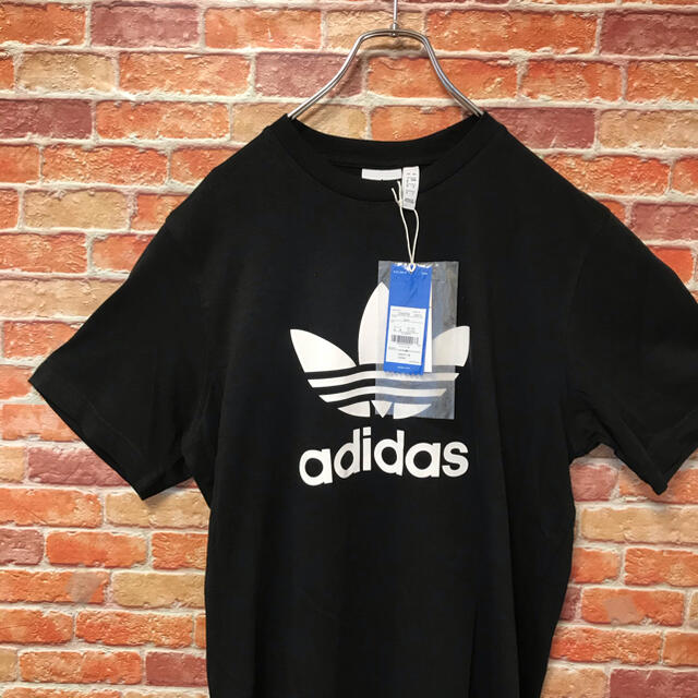 adidas(アディダス)の【新品】アディダスオリジナルス　adidas 半袖tシャツ Tシャツ　XL 黒 メンズのトップス(Tシャツ/カットソー(半袖/袖なし))の商品写真