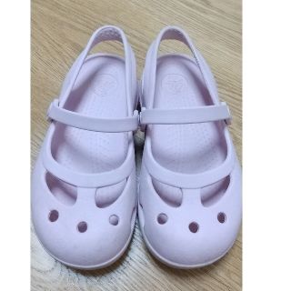 クロックス(crocs)の【ベリー様専用】crocsシャイナガール【C10】(サンダル)