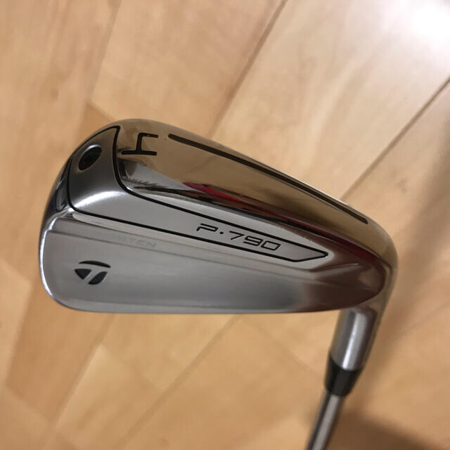 TaylorMade(テーラーメイド)のテーラーメイド　p790 2019 4番アイアン スポーツ/アウトドアのゴルフ(クラブ)の商品写真