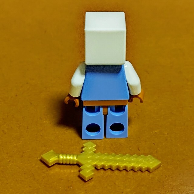Lego(レゴ)のレゴ★マインクラフト スカル アリーナ プレイヤーA 美品 人気 エンタメ/ホビーのおもちゃ/ぬいぐるみ(キャラクターグッズ)の商品写真