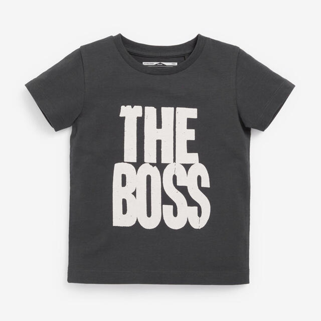 NEXT(ネクスト)の【新品】ブラック The Boss 文字プリント入りTシャツ（ヤンガー） キッズ/ベビー/マタニティのベビー服(~85cm)(Ｔシャツ)の商品写真