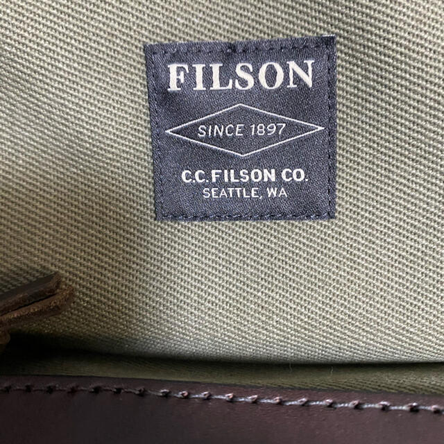 FILSON(フィルソン)のフィルソン【FILSON】スモール ダッフルバッグ Sサイズ 70220 メンズのバッグ(ボストンバッグ)の商品写真