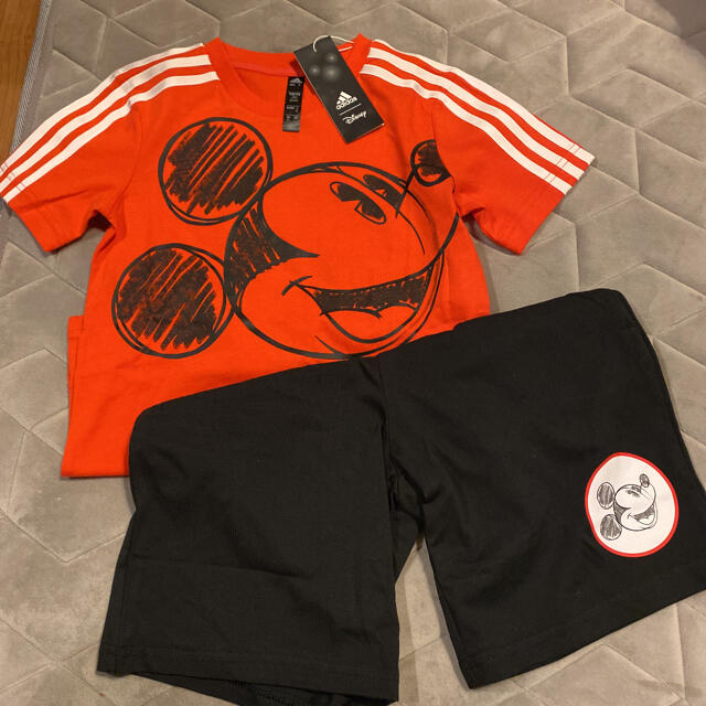 adidas(アディダス)のadidasミッキー上下セット♡ キッズ/ベビー/マタニティのキッズ服男の子用(90cm~)(パジャマ)の商品写真