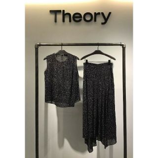 セオリー(theory)の新品未使用 Theory ドット柄アシンメトリー ロングスカート(ロングスカート)