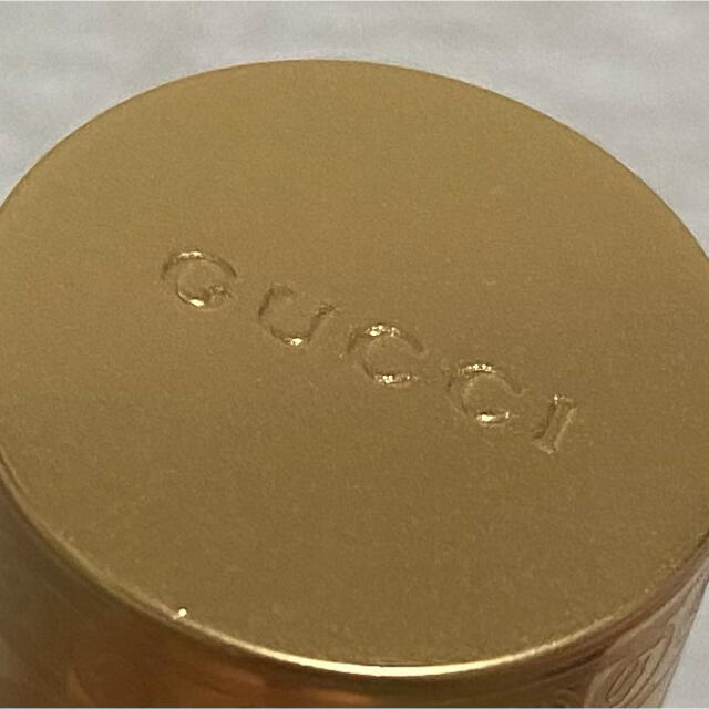 Gucci(グッチ)のGucci  グッチ　リップ　25 ゴールディ レッド コスメ/美容のベースメイク/化粧品(口紅)の商品写真