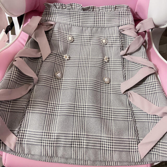 LIZ LISA(リズリサ)の【美品】 LIZLISA🎀サイドレースアップビジュー台形スカート レディースのスカート(ミニスカート)の商品写真