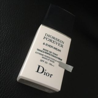 ディオール(Dior)のディオール 下地 ブランドアイシャドウ1点のオマケ付き(化粧下地)