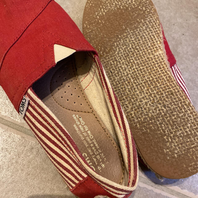 TOMS(トムズ)のTOMS トムズフラットシューズ レディースの靴/シューズ(スリッポン/モカシン)の商品写真