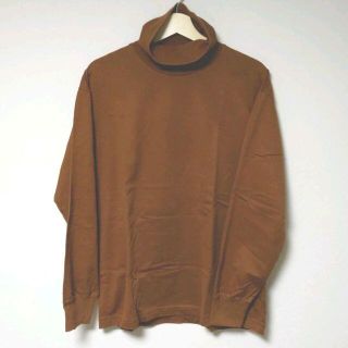 ユニクロ(UNIQLO)のユニクロユー　タートルネックロンＴ　L(Tシャツ/カットソー(七分/長袖))