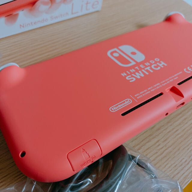 【かなり美品⭐️】Nintendo Switch Lite コーラル