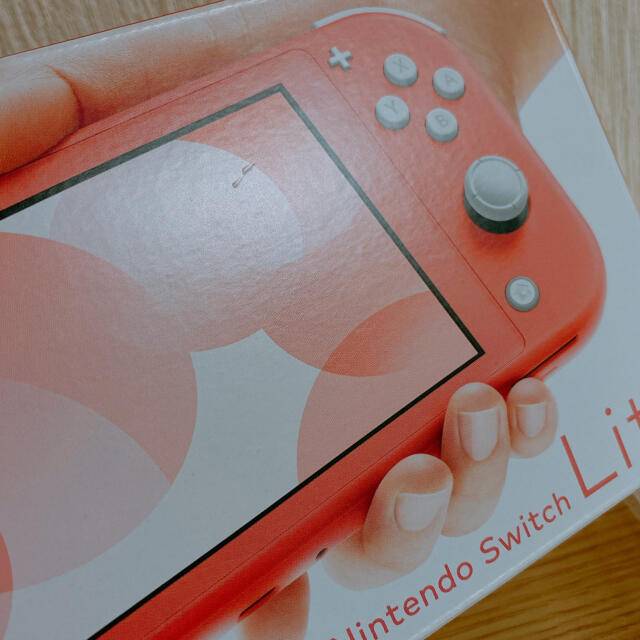 【かなり美品⭐️】Nintendo Switch Lite コーラル