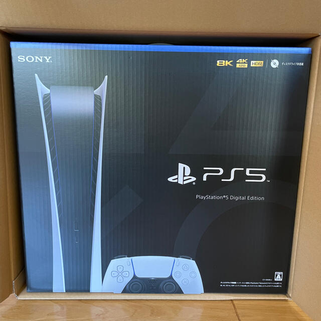 PlayStation(プレイステーション)の新品未開封 送料込み PlayStation5 デジタルエディション エンタメ/ホビーのゲームソフト/ゲーム機本体(家庭用ゲーム機本体)の商品写真